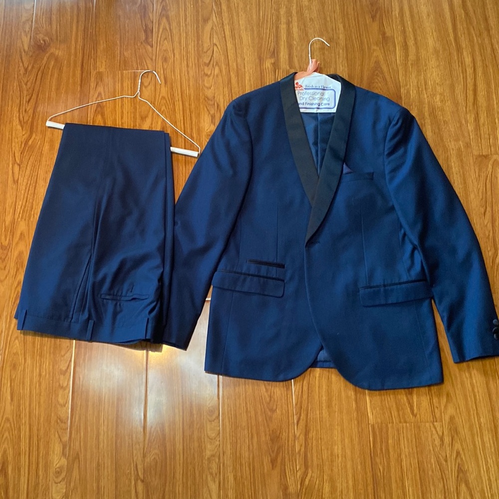 Suit
